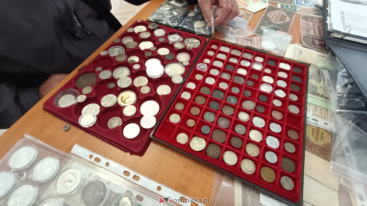 Giełda kolekcjonerska Klubu Unikat [01.10.2023] - zdjęcie #48 - eOstroleka.pl