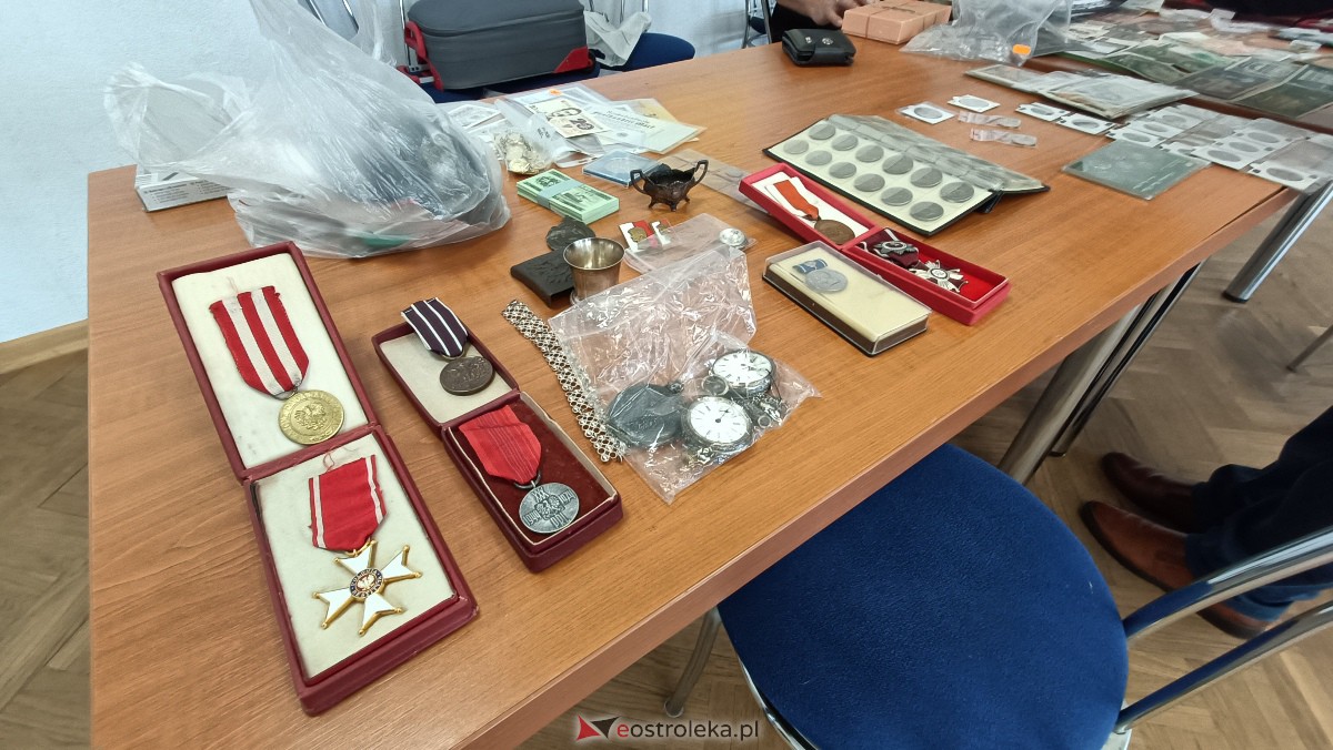 Giełda kolekcjonerska Klubu Unikat [01.10.2023] - zdjęcie #42 - eOstroleka.pl