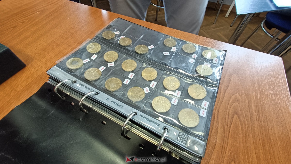 Giełda kolekcjonerska Klubu Unikat [01.10.2023] - zdjęcie #35 - eOstroleka.pl