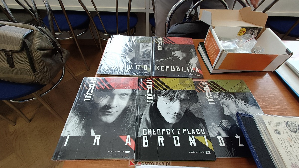 Giełda kolekcjonerska Klubu Unikat [01.10.2023] - zdjęcie #30 - eOstroleka.pl