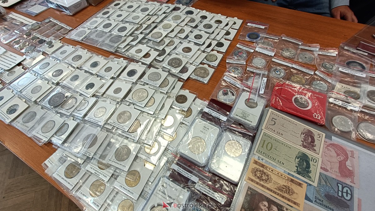 Giełda kolekcjonerska Klubu Unikat [01.10.2023] - zdjęcie #5 - eOstroleka.pl