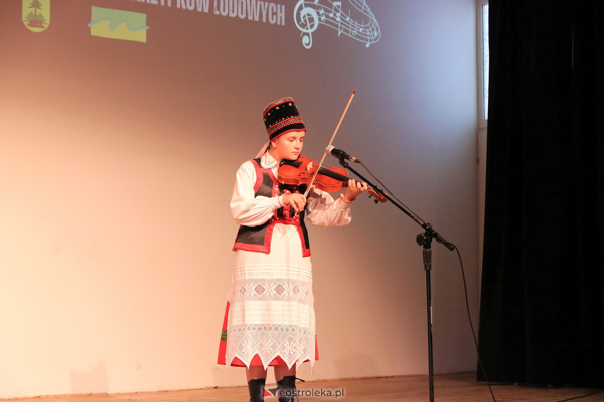 Kurpiowskie Granie czyli regionalny Przegląd Harmonistów i Skrzypków Ludowych w Lelisie [1.10.2023] - zdjęcie #8 - eOstroleka.pl