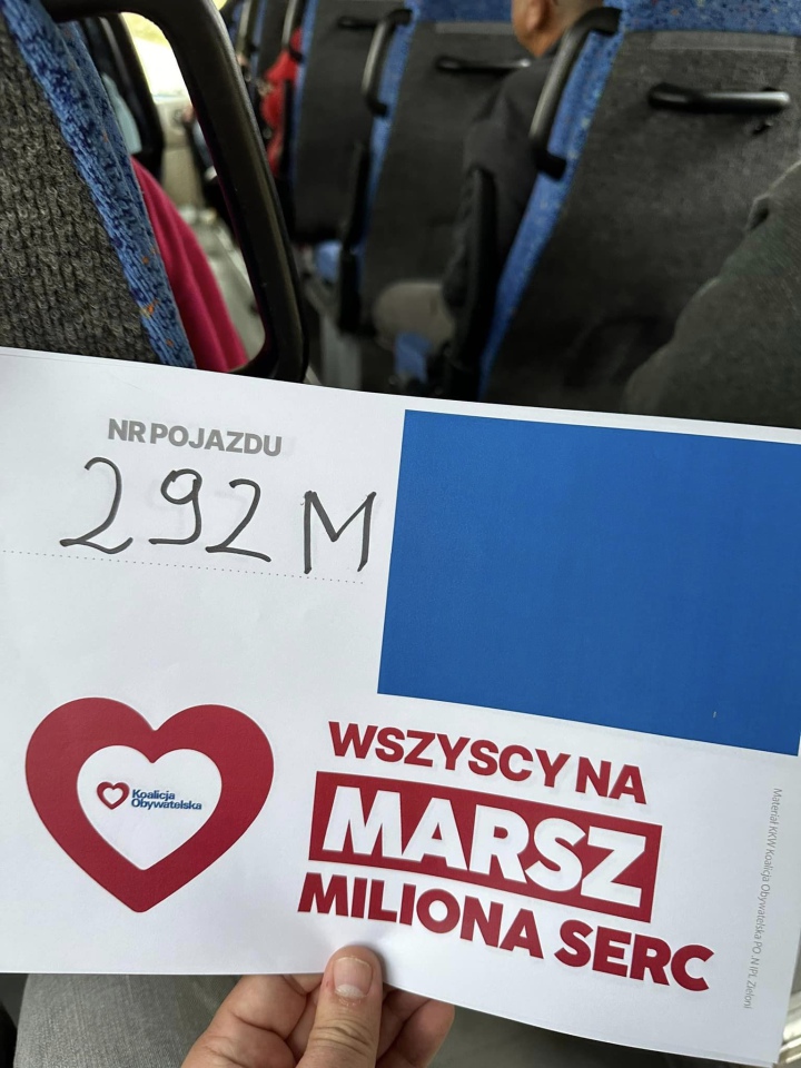 Marsz Miliona Serc 2023 [01.10.2023] - zdjęcie #31 - eOstroleka.pl