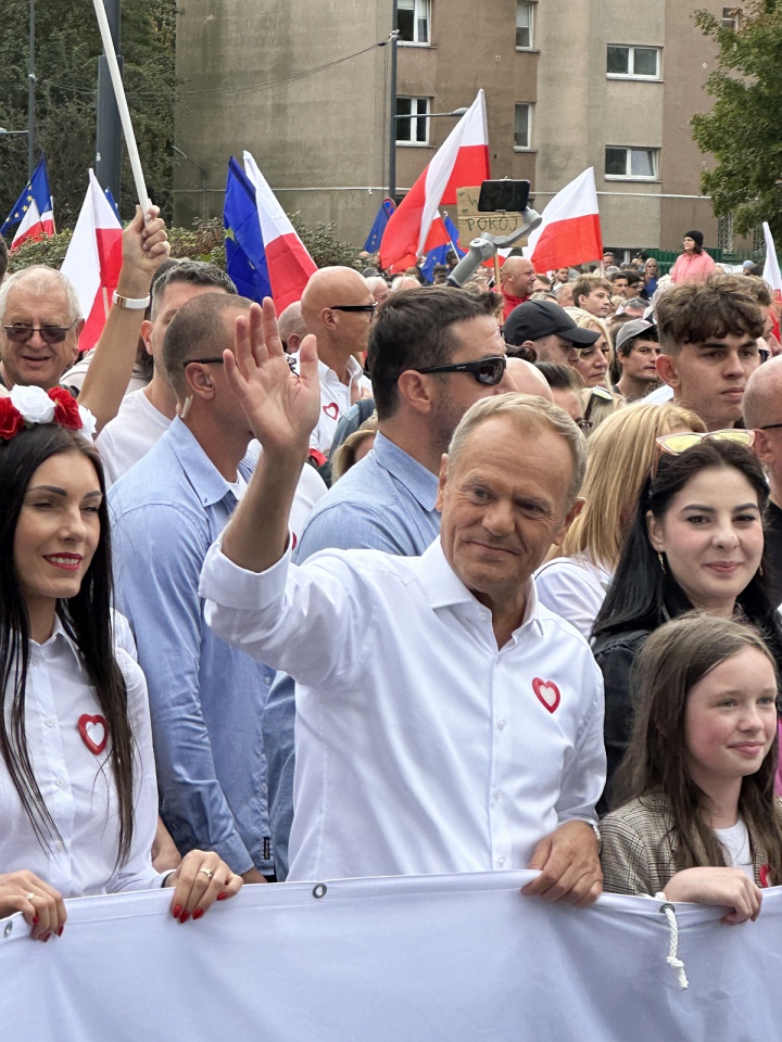 Marsz Miliona Serc 2023 [01.10.2023] - zdjęcie #6 - eOstroleka.pl