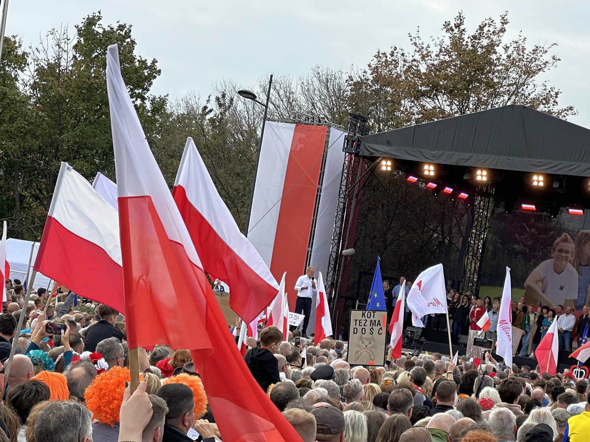Marsz Miliona Serc 2023 [01.10.2023] - zdjęcie #1 - eOstroleka.pl