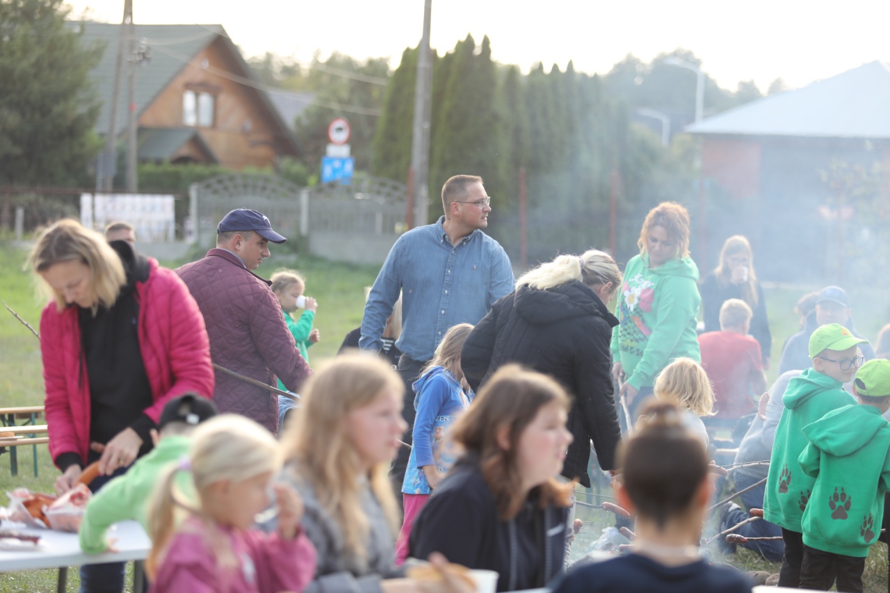 Powitanie jesieni na Osiedlu Łazek [2.10.2023] - zdjęcie #120 - eOstroleka.pl