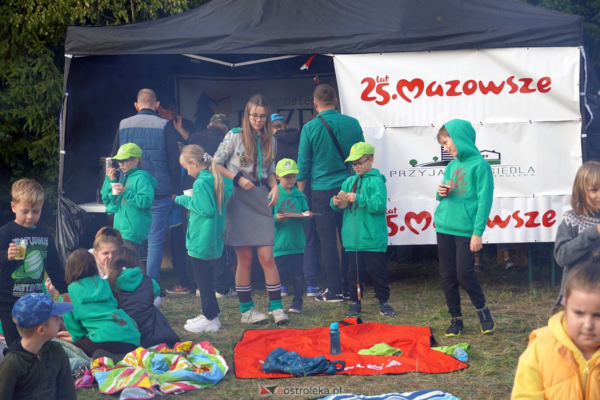Powitanie jesieni na Osiedlu Łazek [2.10.2023] - zdjęcie #106 - eOstroleka.pl