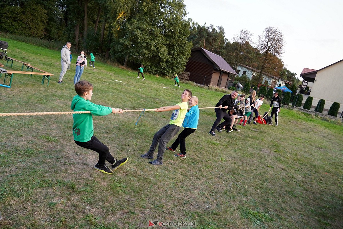 Powitanie jesieni na Osiedlu Łazek [2.10.2023] - zdjęcie #98 - eOstroleka.pl