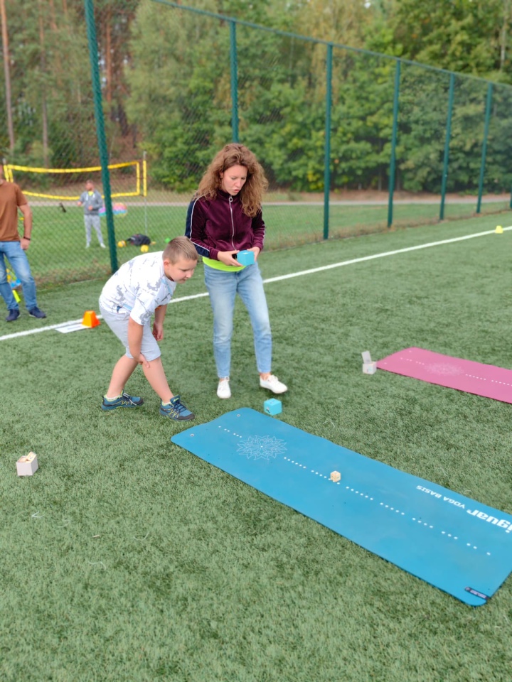 Kadzidło. Piknik sportowy dla dzieci i młodzieży z grą terenową [02.10.2023] - zdjęcie #6 - eOstroleka.pl