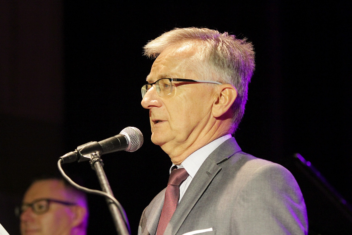 Inauguracja roku akademickiego 2023/24 Ostrołęckiego Uniwersytetu Trzeciego Wieku [04.10.2023] - zdjęcie #39 - eOstroleka.pl