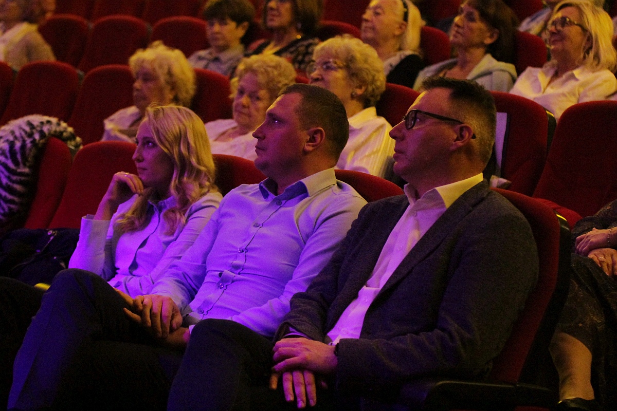 Inauguracja roku akademickiego 2023/24 Ostrołęckiego Uniwersytetu Trzeciego Wieku [04.10.2023] - zdjęcie #3 - eOstroleka.pl