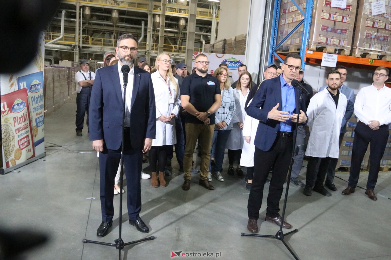 Mateusz Morawiecki w Krukach [04.10.2023] - zdjęcie #16 - eOstroleka.pl