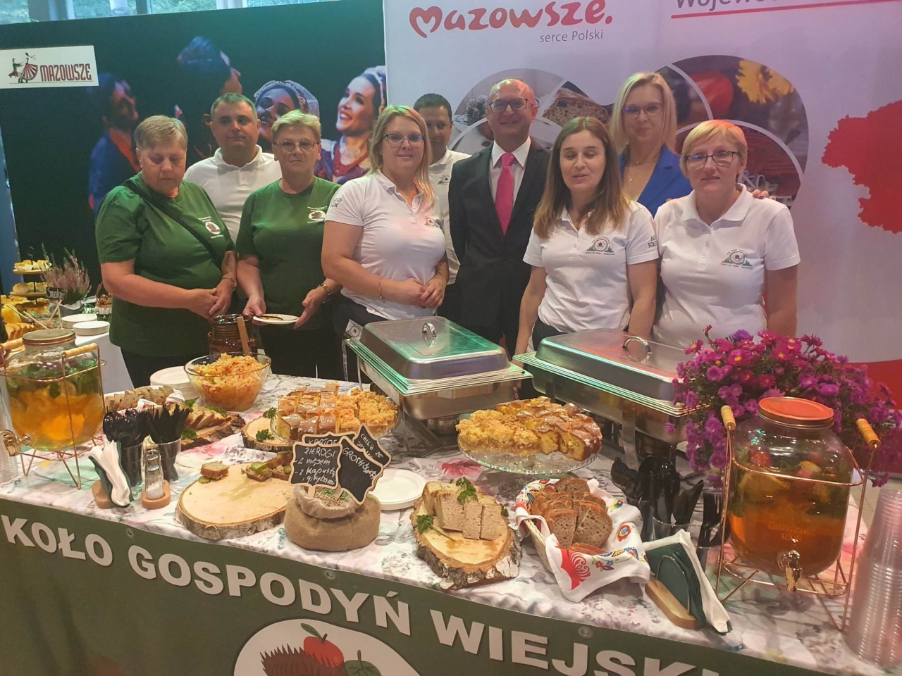 Konkurs KGW - Wyjątkowe miejsca, wyjątkowi ludzie. Wyróżnienie dla KGW Żebry-Wierzchlas [ZDJĘCIA] - zdjęcie #9 - eOstroleka.pl