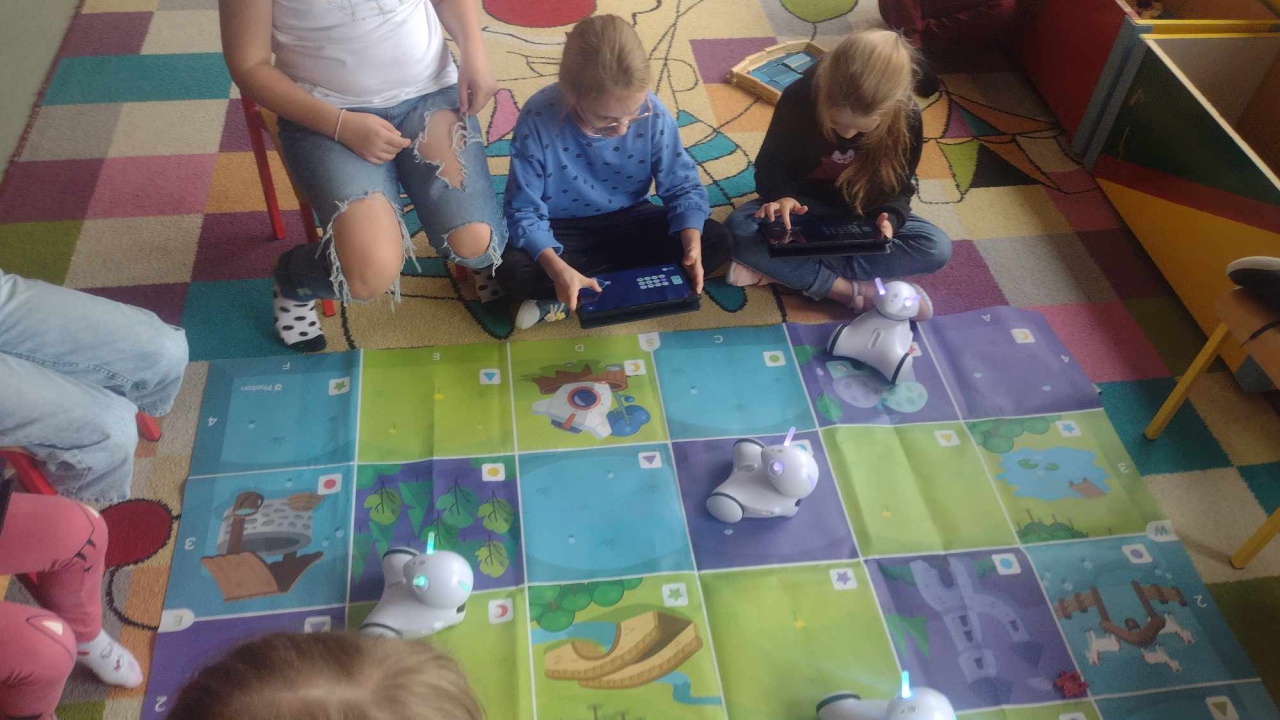 Programowanie w SP 10 [5.10.2023] - zdjęcie #1 - eOstroleka.pl