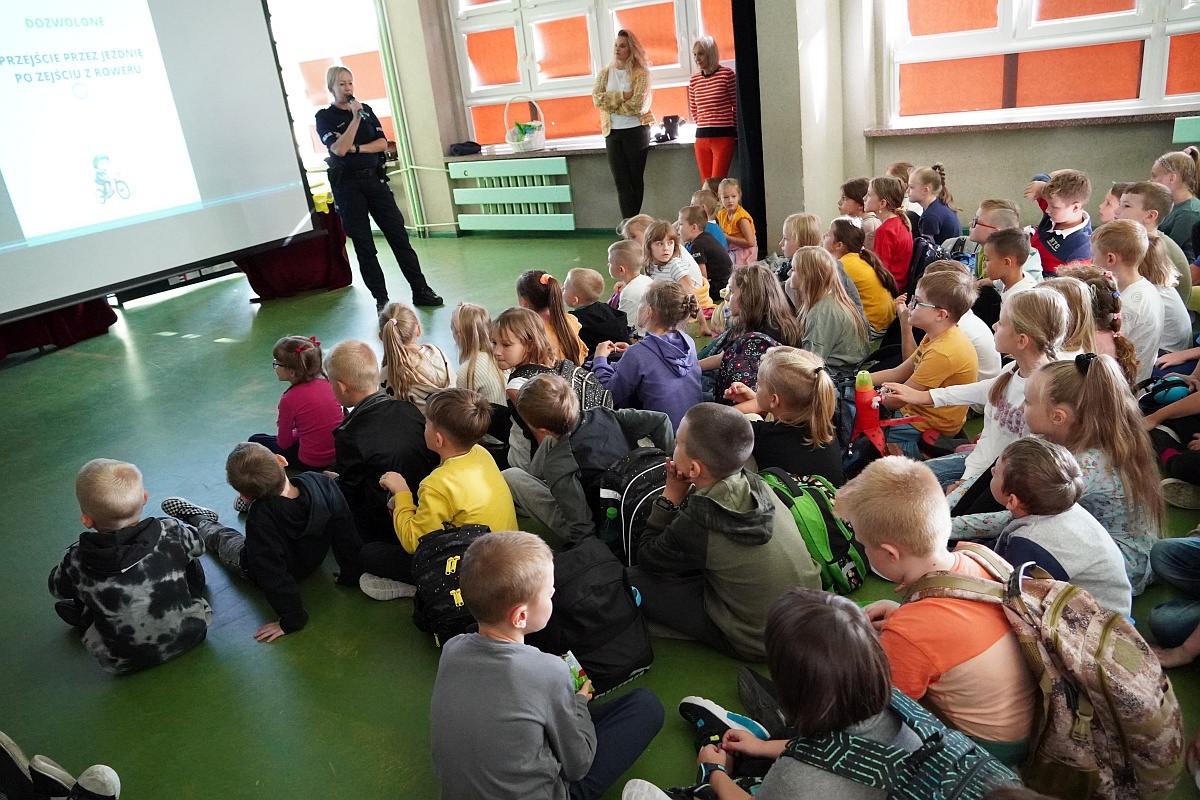 Konkurs Bezpieczna droga do szkoły w SP 10 [05.10.2023] - zdjęcie #20 - eOstroleka.pl