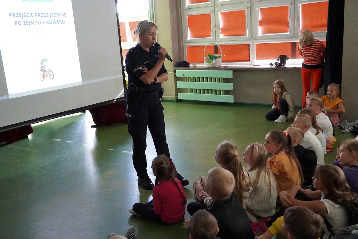 Konkurs Bezpieczna droga do szkoły w SP 10 [05.10.2023] - zdjęcie #17 - eOstroleka.pl
