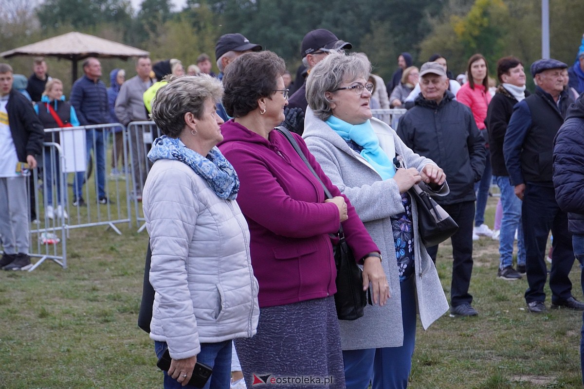 Top Girls i Zenek Martyniuk na Plaży Miejskiej w Ostrołęce [6.10.2023] - zdjęcie #21 - eOstroleka.pl