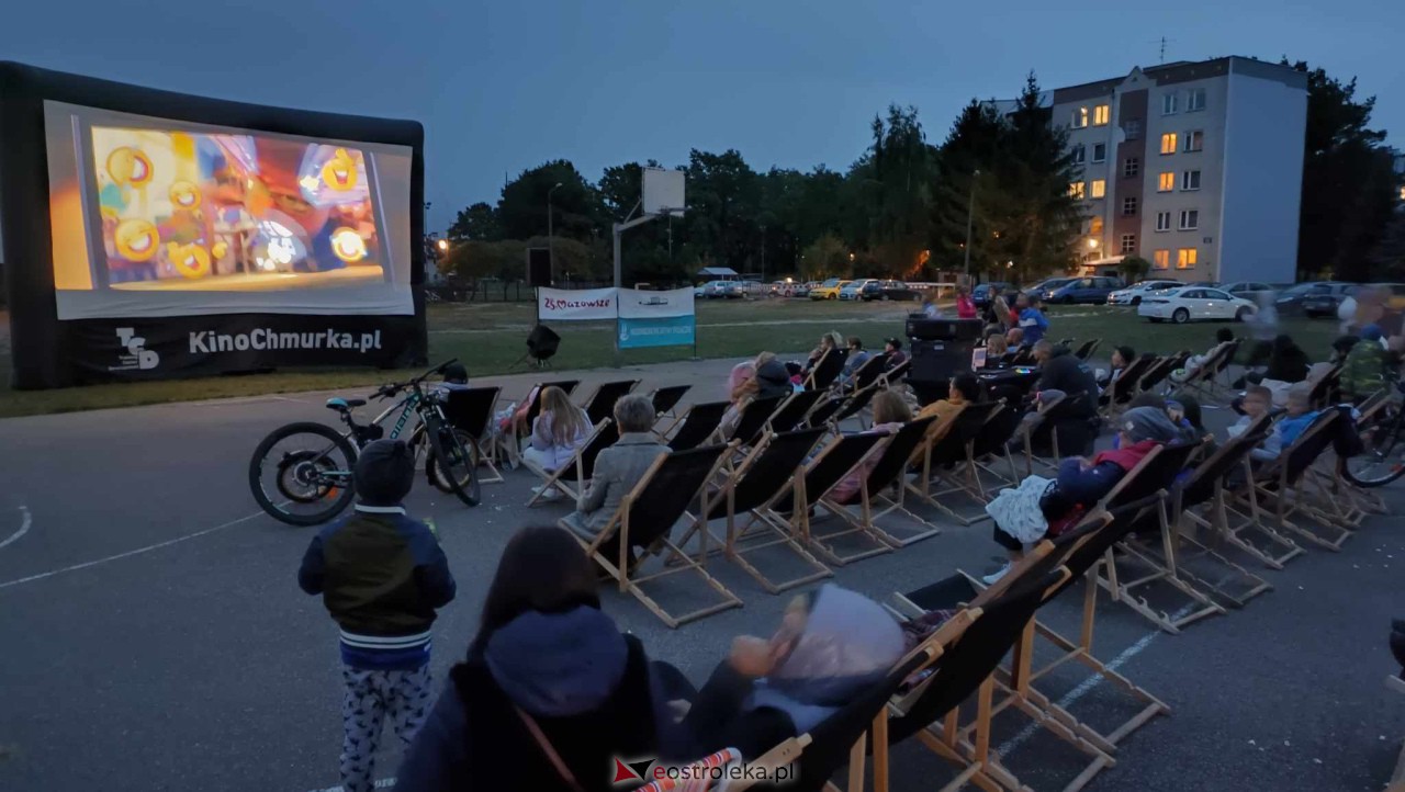 Kino plenerowe z SM Centrum [06.10.2023] - zdjęcie #55 - eOstroleka.pl