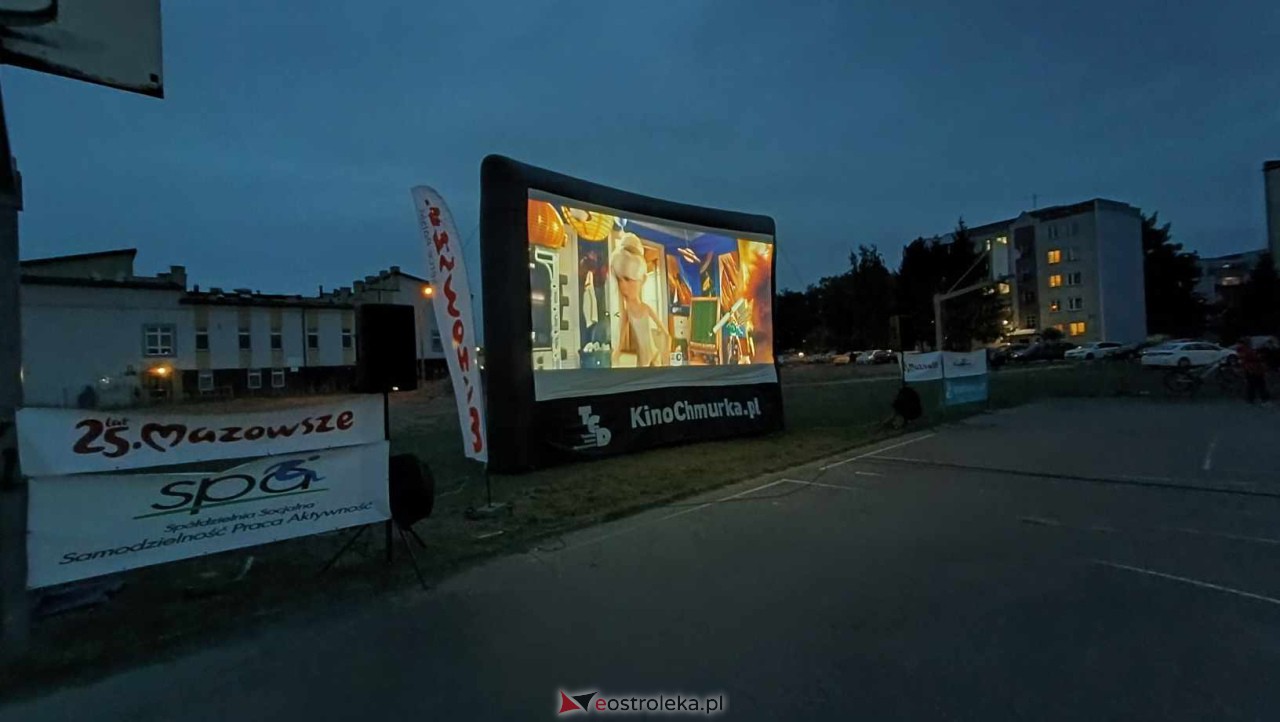 Kino plenerowe z SM Centrum [06.10.2023] - zdjęcie #51 - eOstroleka.pl