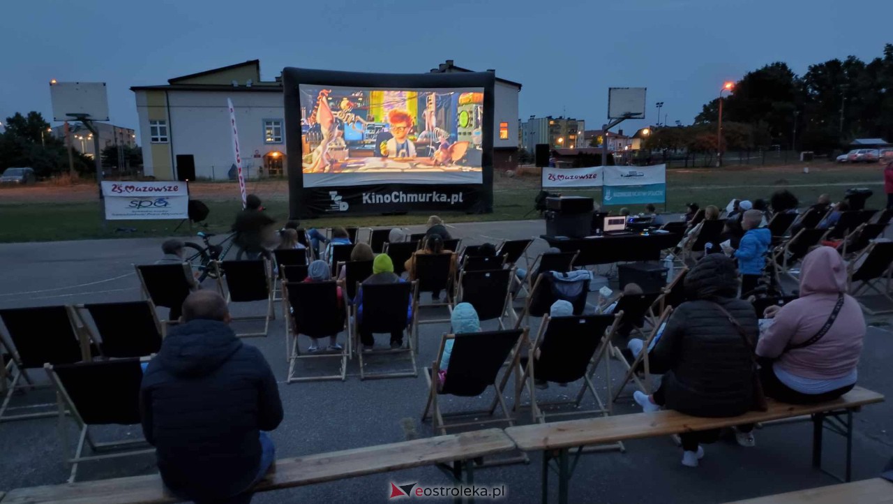 Kino plenerowe z SM Centrum [06.10.2023] - zdjęcie #58 - eOstroleka.pl