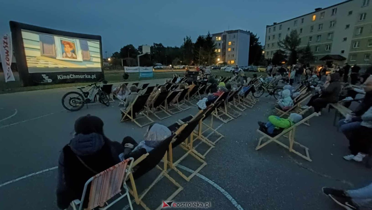 Kino plenerowe z SM Centrum [06.10.2023] - zdjęcie #50 - eOstroleka.pl