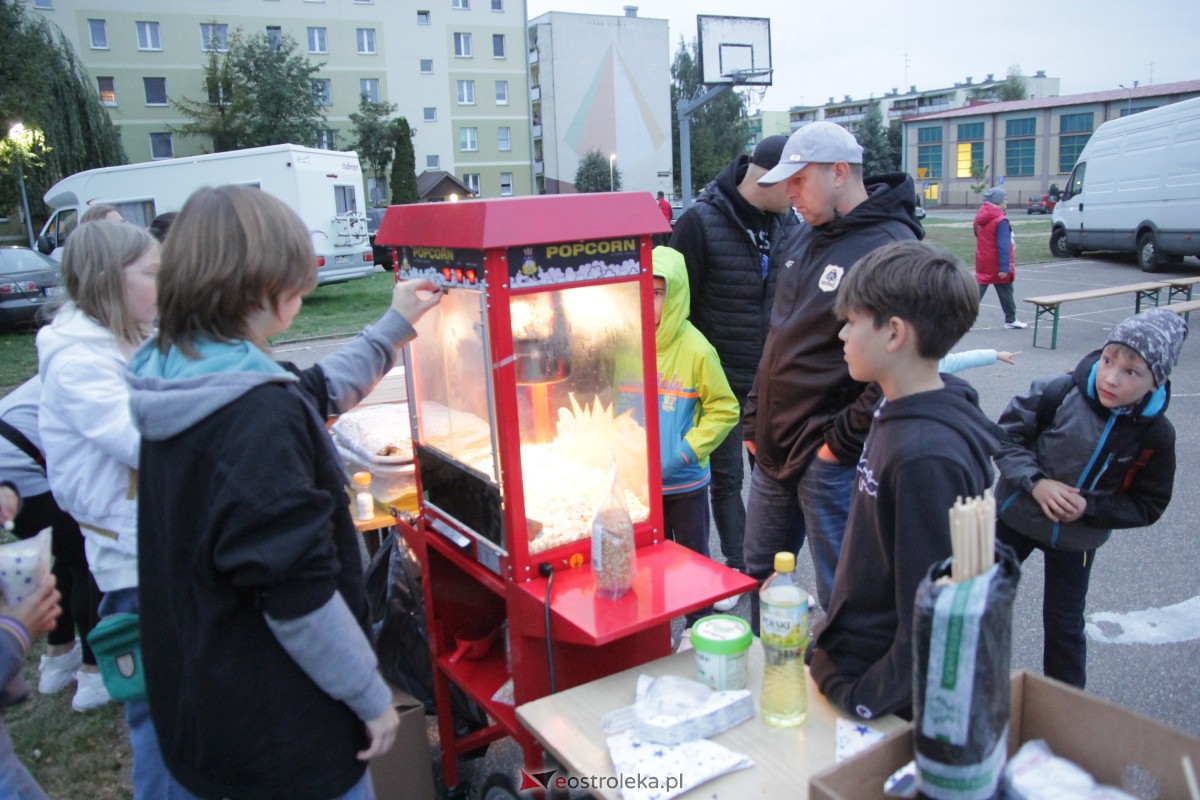 Kino plenerowe z SM Centrum [06.10.2023] - zdjęcie #37 - eOstroleka.pl