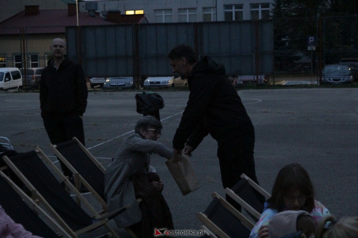 Kino plenerowe z SM Centrum [06.10.2023] - zdjęcie #10 - eOstroleka.pl