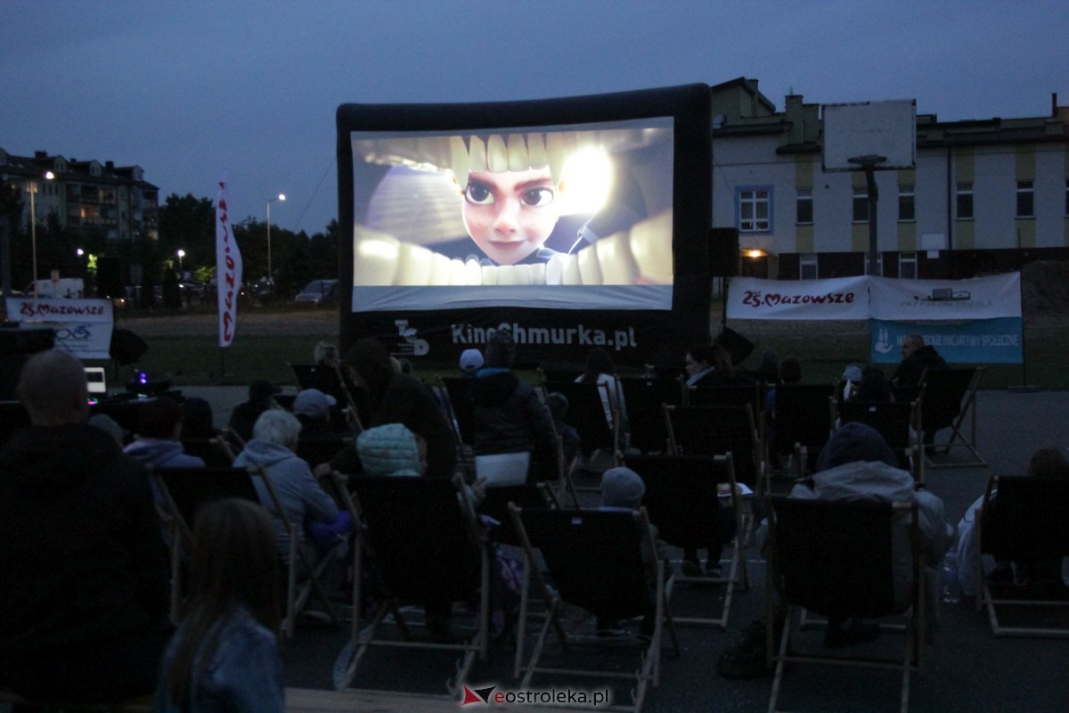 Kino plenerowe z SM Centrum [06.10.2023] - zdjęcie #1 - eOstroleka.pl