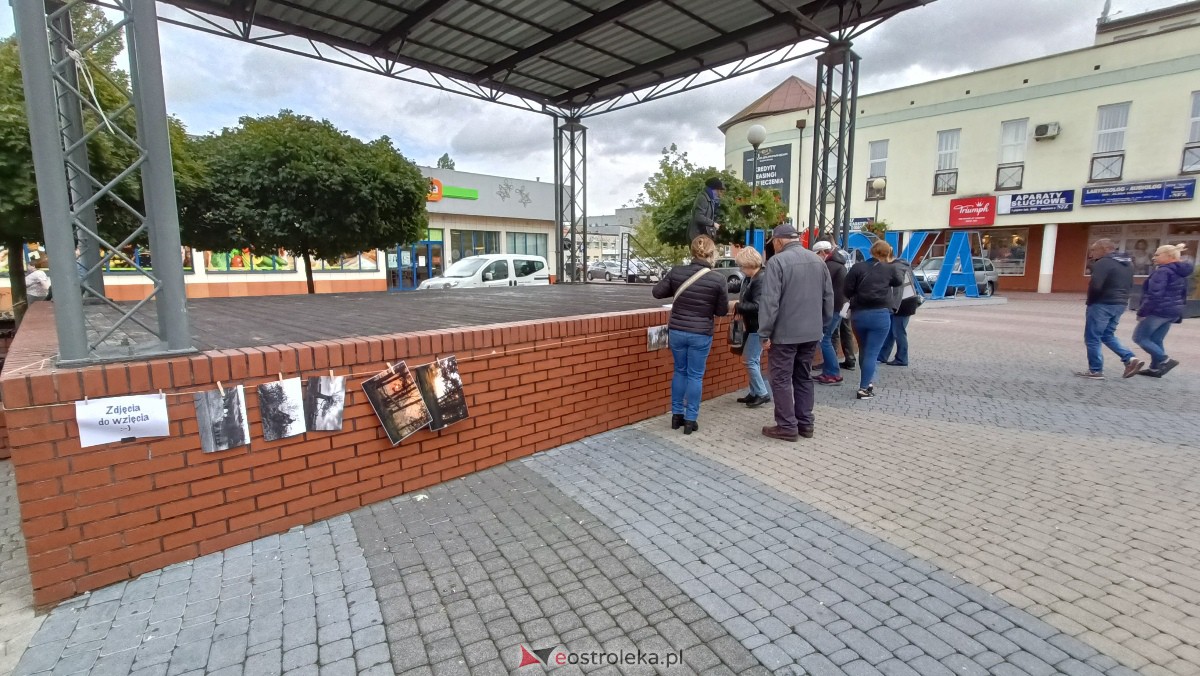 Akcja Zdjęcia do wzięcia na Placu Wolności w Ostrołęce [07.10.2023] - zdjęcie #10 - eOstroleka.pl
