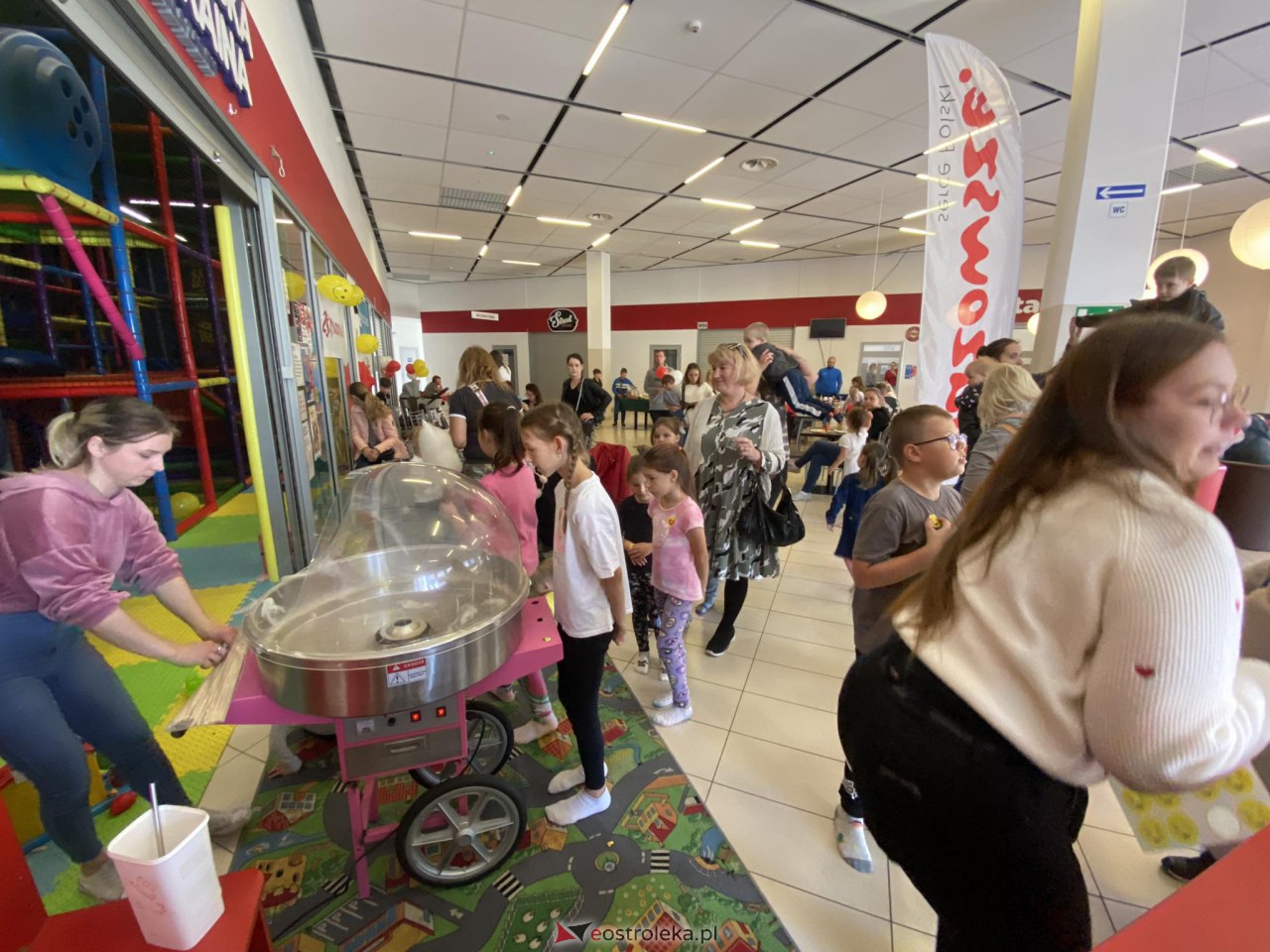 Światowy Dzień Uśmiechu w Morskiej Krainie [07.10.2023] - zdjęcie #1 - eOstroleka.pl