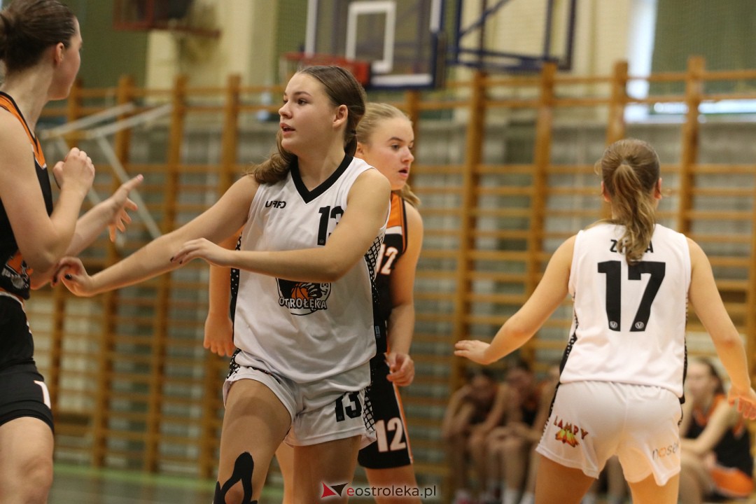 Unia Basket Ostrołęka - Huragan Wołomin [7.10.2023] - zdjęcie #21 - eOstroleka.pl