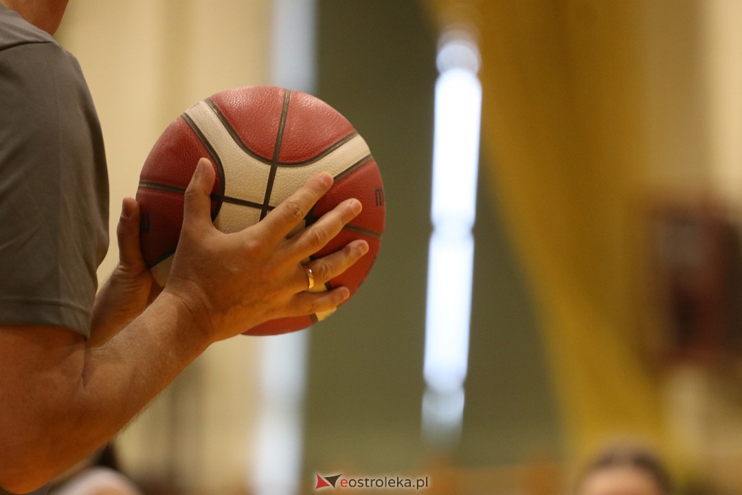 Unia Basket Ostrołęka - Huragan Wołomin [7.10.2023] - zdjęcie #7 - eOstroleka.pl