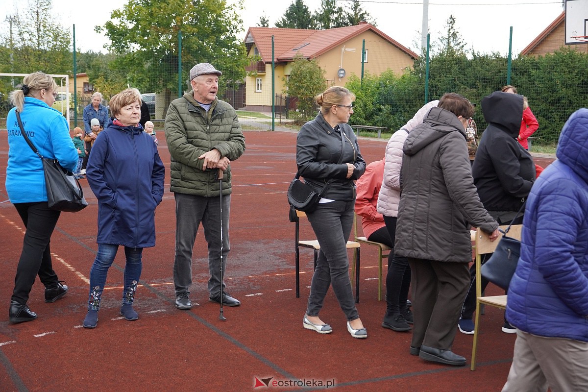 Jesienna cudotwórnia. Wernisaż i licytacja prac osób z niepełnosprawnością [7.10.2023] - zdjęcie #80 - eOstroleka.pl