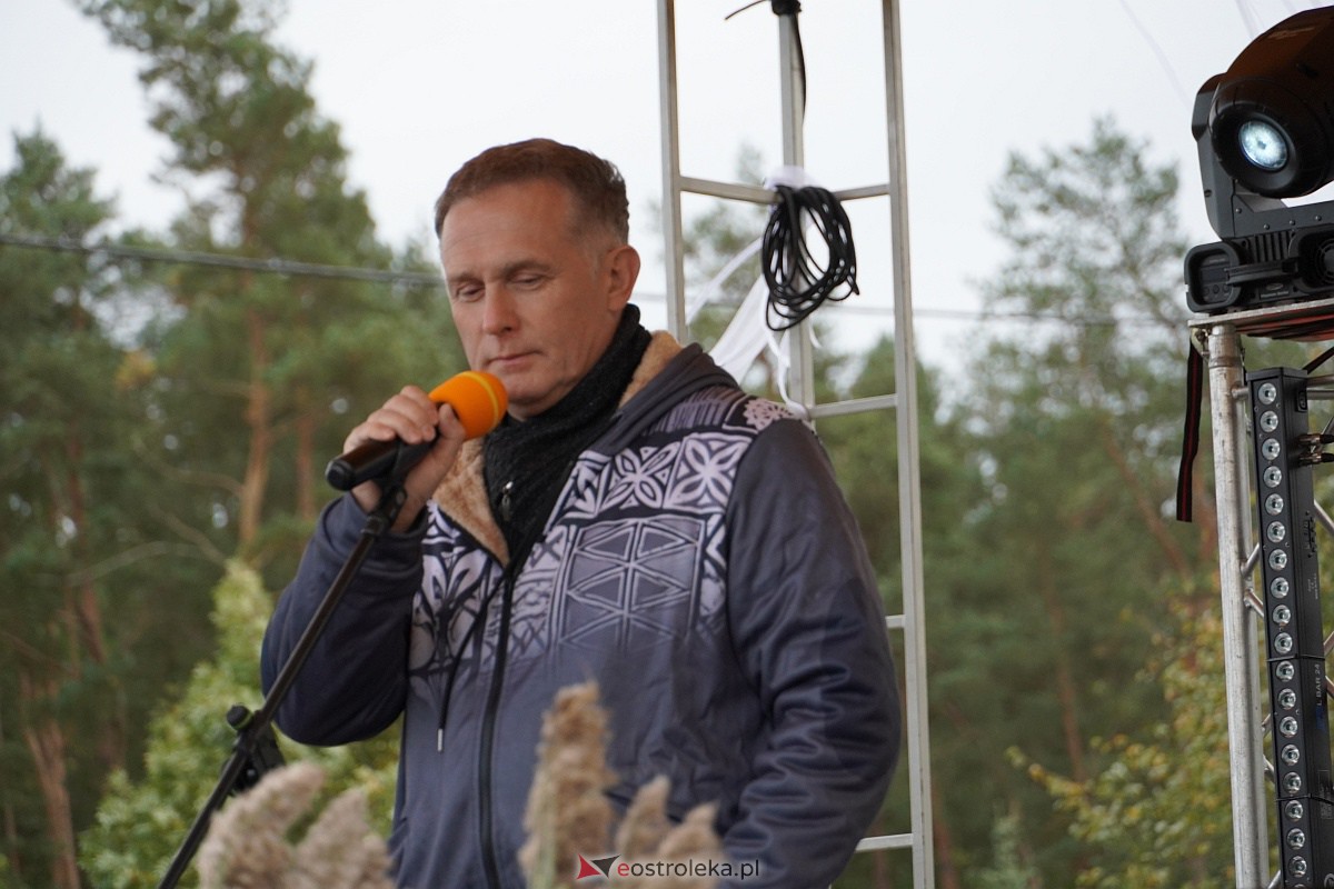 Jesienna cudotwórnia. Wernisaż i licytacja prac osób z niepełnosprawnością [7.10.2023] - zdjęcie #79 - eOstroleka.pl