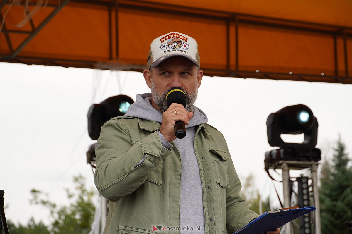 Jesienna cudotwórnia. Wernisaż i licytacja prac osób z niepełnosprawnością [7.10.2023] - zdjęcie #68 - eOstroleka.pl