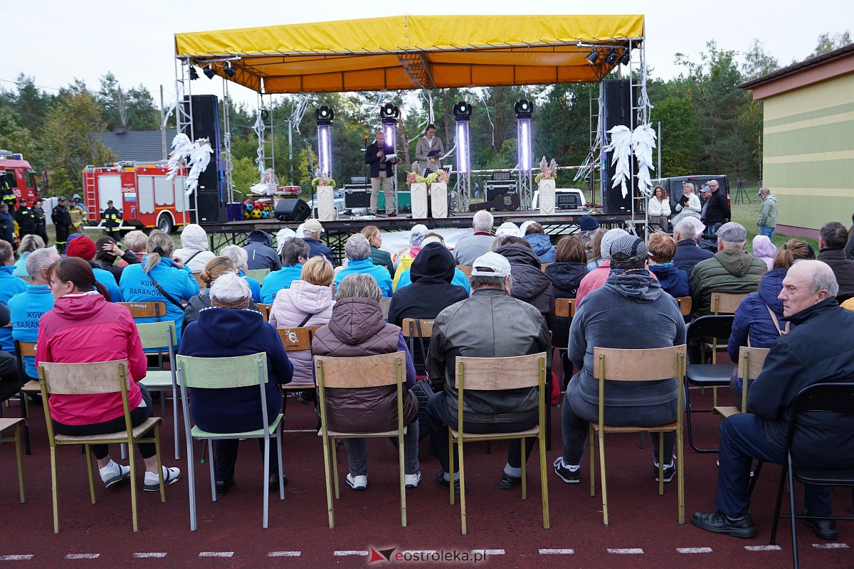 Jesienna cudotwórnia. Wernisaż i licytacja prac osób z niepełnosprawnością [7.10.2023] - zdjęcie #48 - eOstroleka.pl