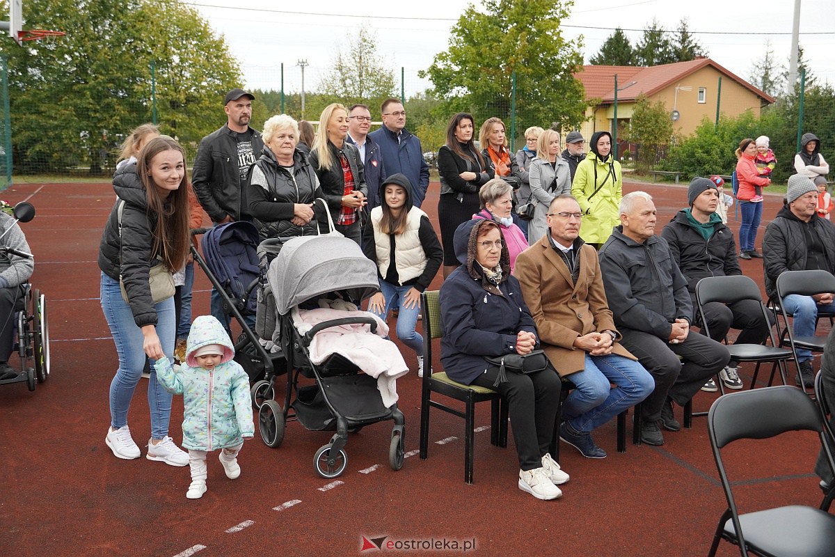 Jesienna cudotwórnia. Wernisaż i licytacja prac osób z niepełnosprawnością [7.10.2023] - zdjęcie #31 - eOstroleka.pl