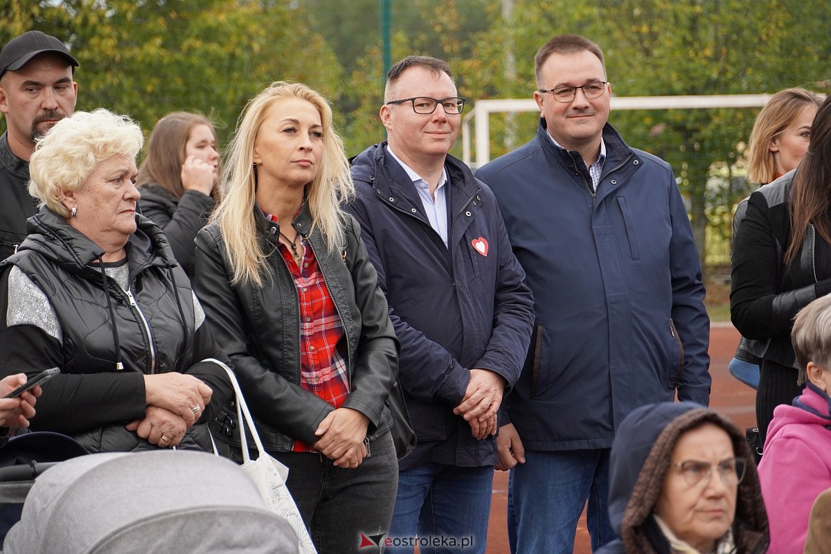Jesienna cudotwórnia. Wernisaż i licytacja prac osób z niepełnosprawnością [7.10.2023] - zdjęcie #27 - eOstroleka.pl