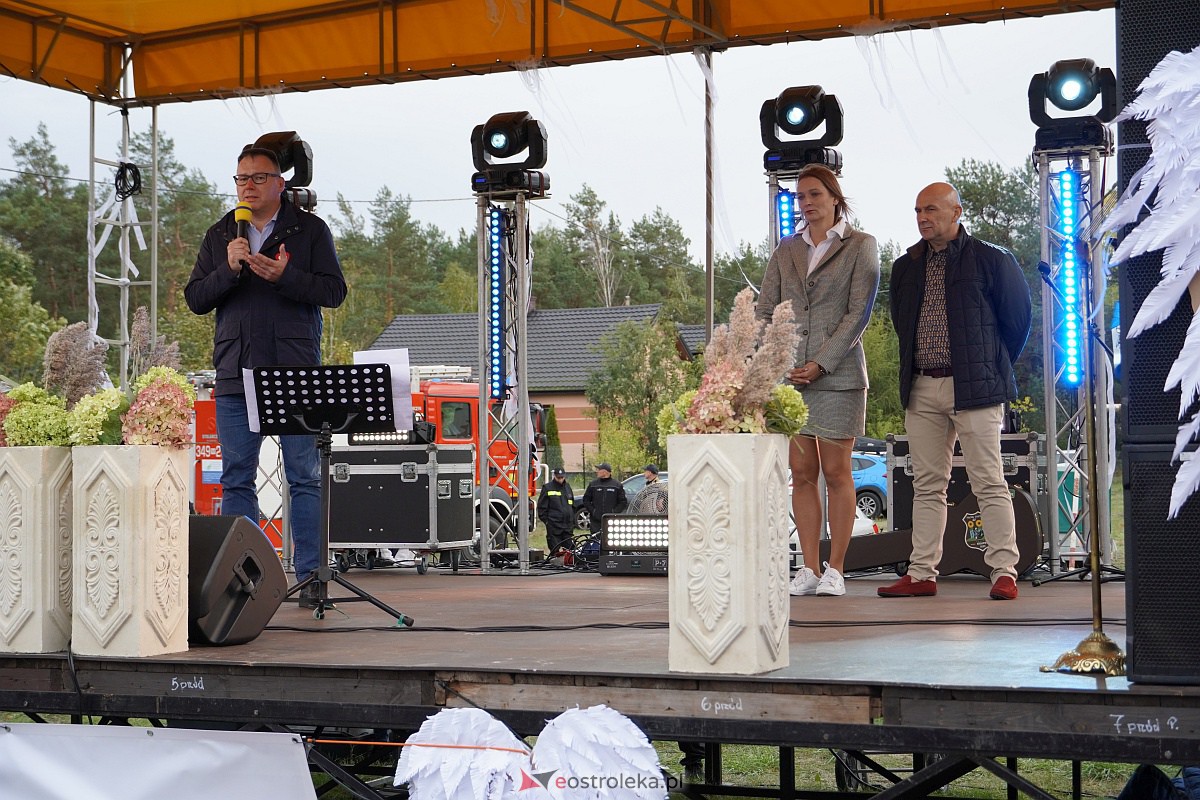 Jesienna cudotwórnia. Wernisaż i licytacja prac osób z niepełnosprawnością [7.10.2023] - zdjęcie #24 - eOstroleka.pl