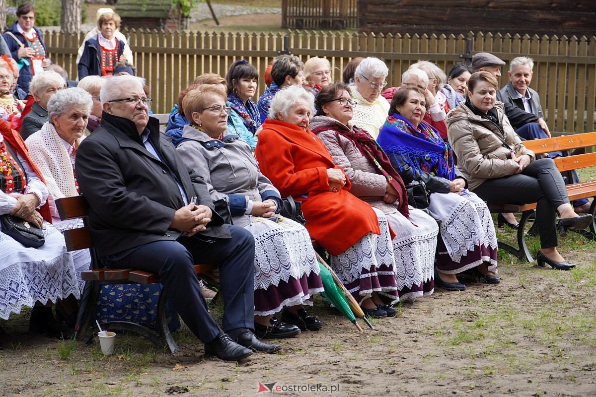 36. Regionalny Przegląd Zespołów Artystycznych KGW Pejzaż muzyką malowany [07.10.2023] - zdjęcie #73 - eOstroleka.pl