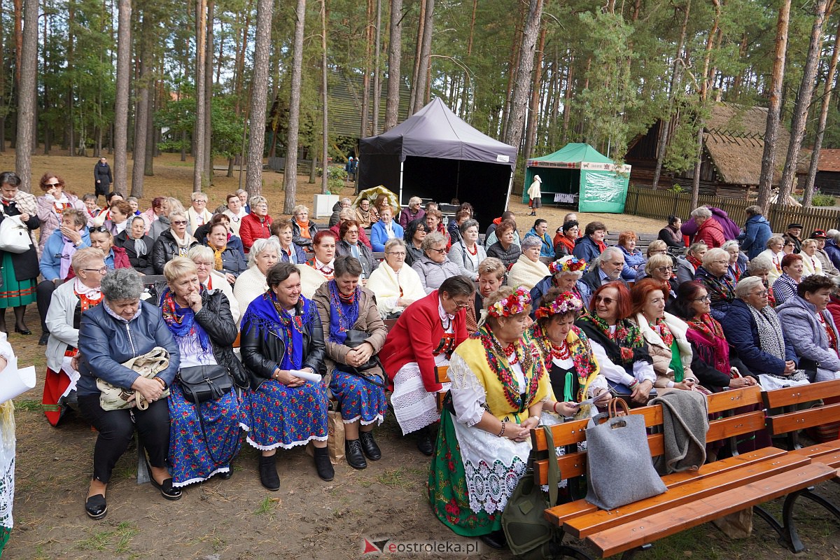36. Regionalny Przegląd Zespołów Artystycznych KGW Pejzaż muzyką malowany [07.10.2023] - zdjęcie #68 - eOstroleka.pl