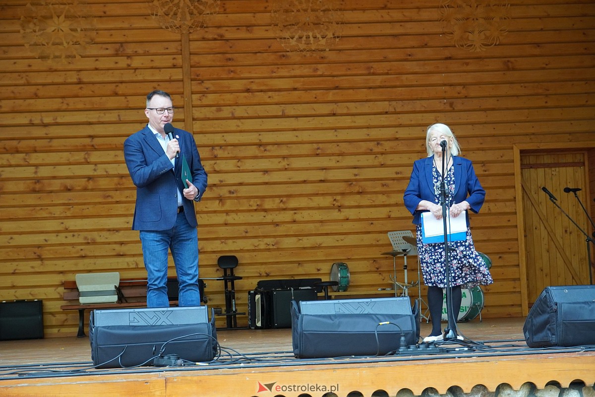 36. Regionalny Przegląd Zespołów Artystycznych KGW Pejzaż muzyką malowany [07.10.2023] - zdjęcie #41 - eOstroleka.pl