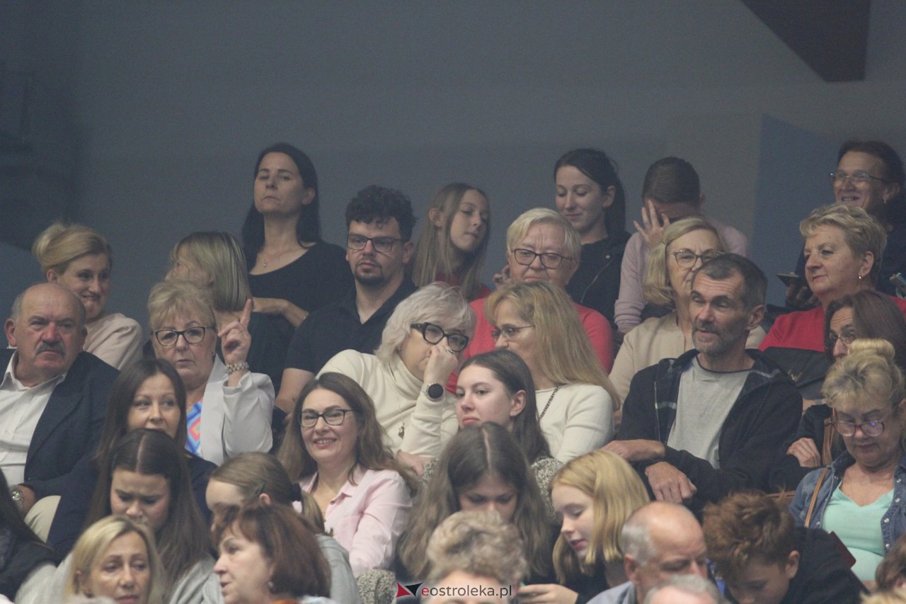 Koncert zespołu Mazowsze w Ostrołęce [7.10.2023] - zdjęcie #176 - eOstroleka.pl