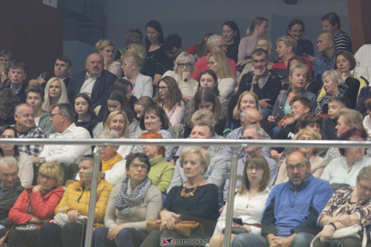Koncert zespołu Mazowsze w Ostrołęce [7.10.2023] - zdjęcie #165 - eOstroleka.pl