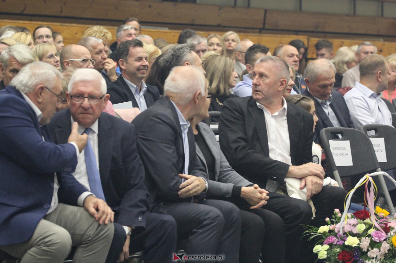 Koncert zespołu Mazowsze w Ostrołęce [7.10.2023] - zdjęcie #156 - eOstroleka.pl