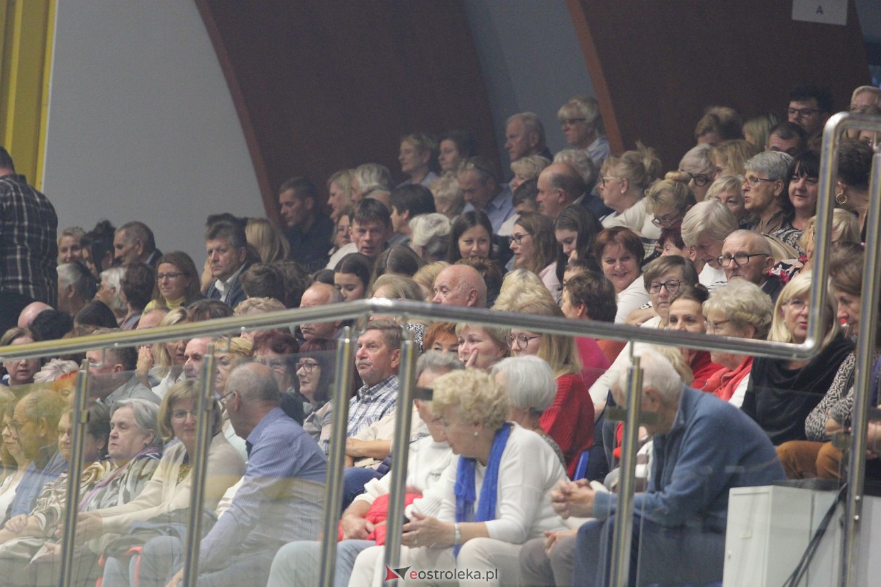 Koncert zespołu Mazowsze w Ostrołęce [7.10.2023] - zdjęcie #132 - eOstroleka.pl