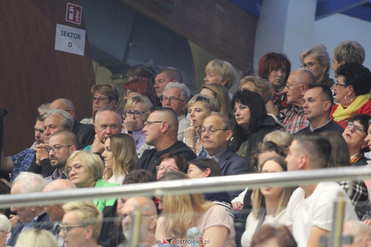 Koncert zespołu Mazowsze w Ostrołęce [7.10.2023] - zdjęcie #131 - eOstroleka.pl