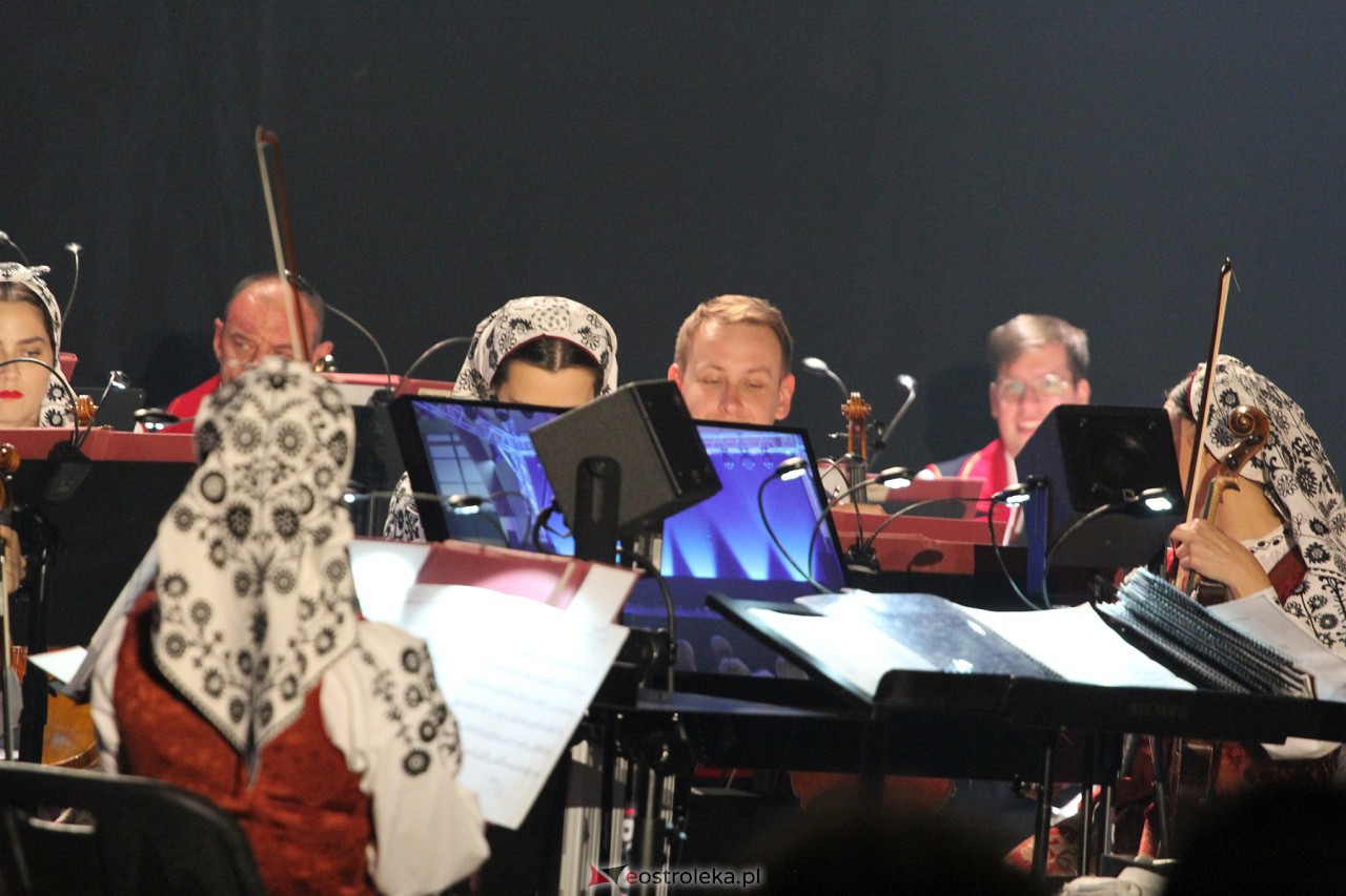 Koncert zespołu Mazowsze w Ostrołęce [7.10.2023] - zdjęcie #121 - eOstroleka.pl
