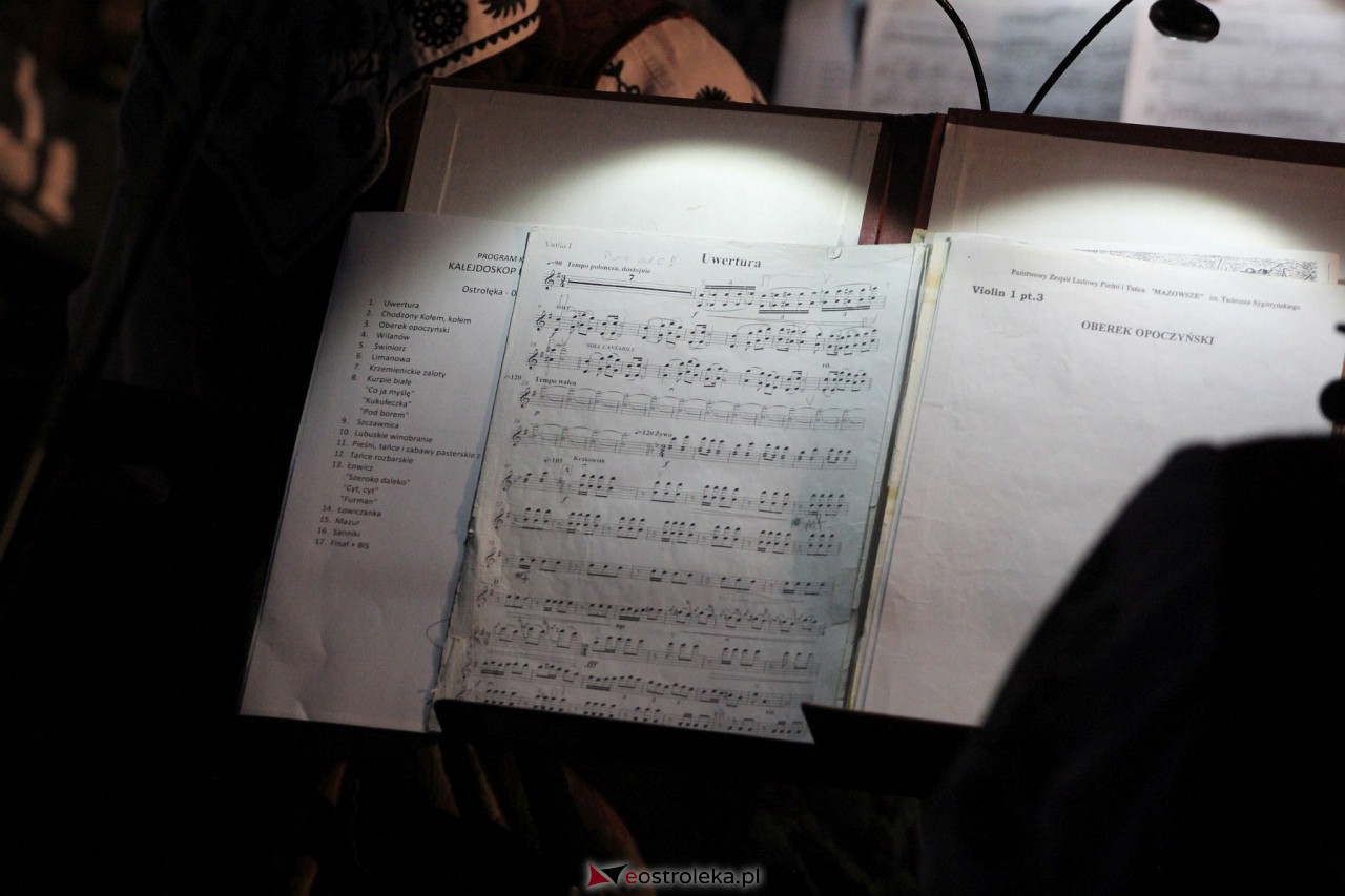 Koncert zespołu Mazowsze w Ostrołęce [7.10.2023] - zdjęcie #116 - eOstroleka.pl