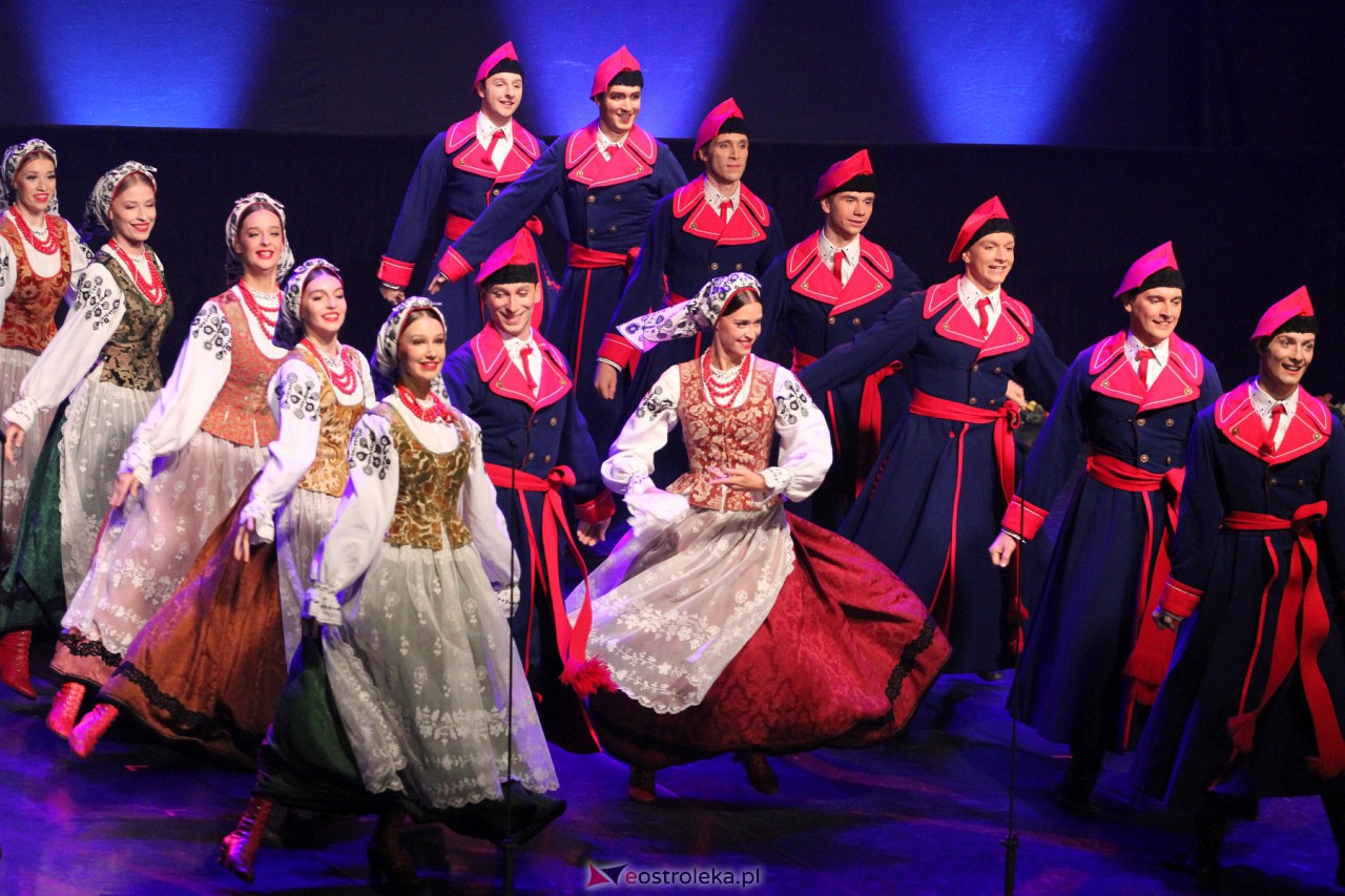 Koncert zespołu Mazowsze w Ostrołęce [7.10.2023] - zdjęcie #97 - eOstroleka.pl